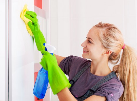 Office cleaners in Nottinghill maintaining a professional workspace